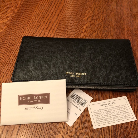 henri bendel Handbags - Henri Bendel W57th Kangaroo Wallet